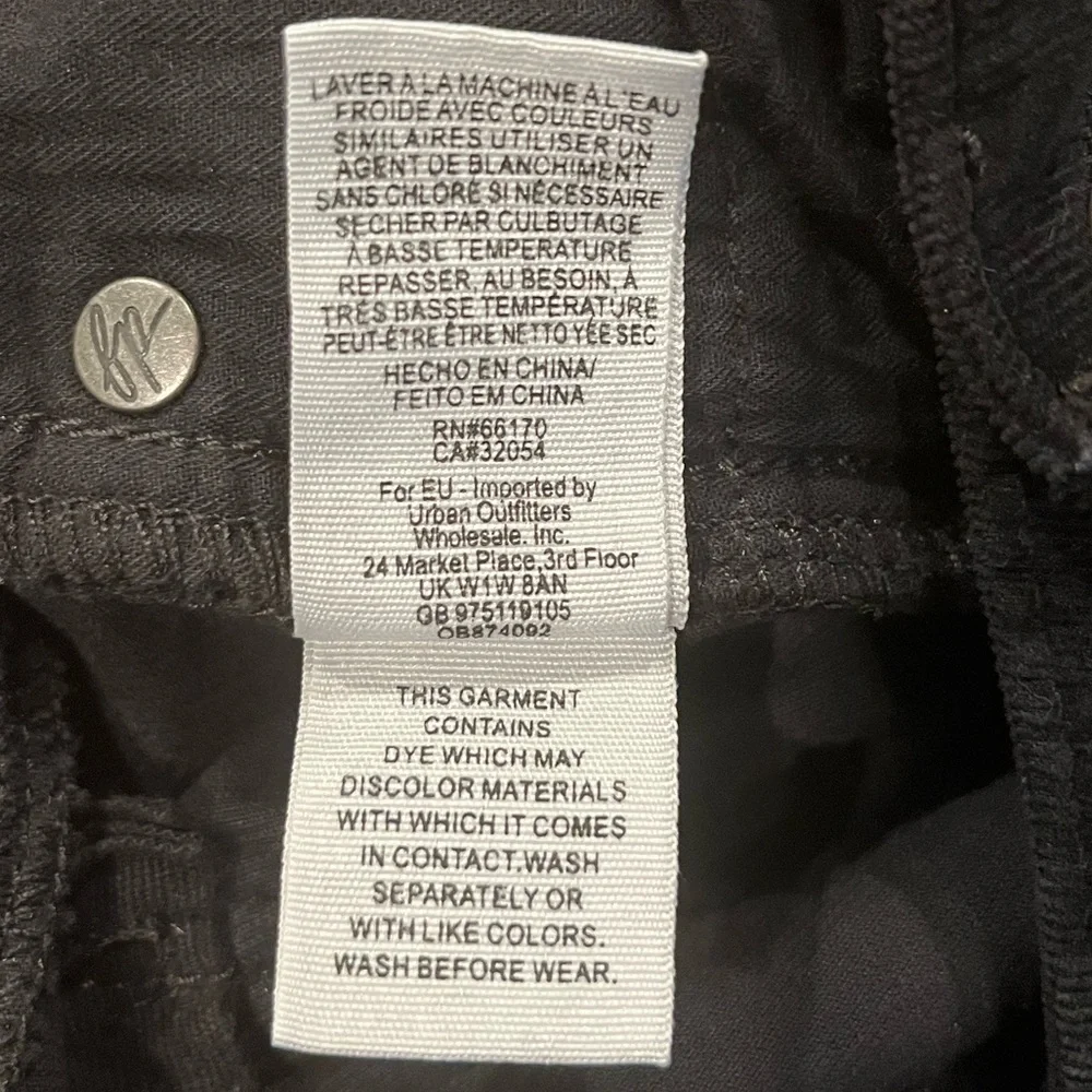 We The Free Black Flare Leg High Rise Raw Hem Corduroy Jeans Free People Size 29 - Picture 8 of 16